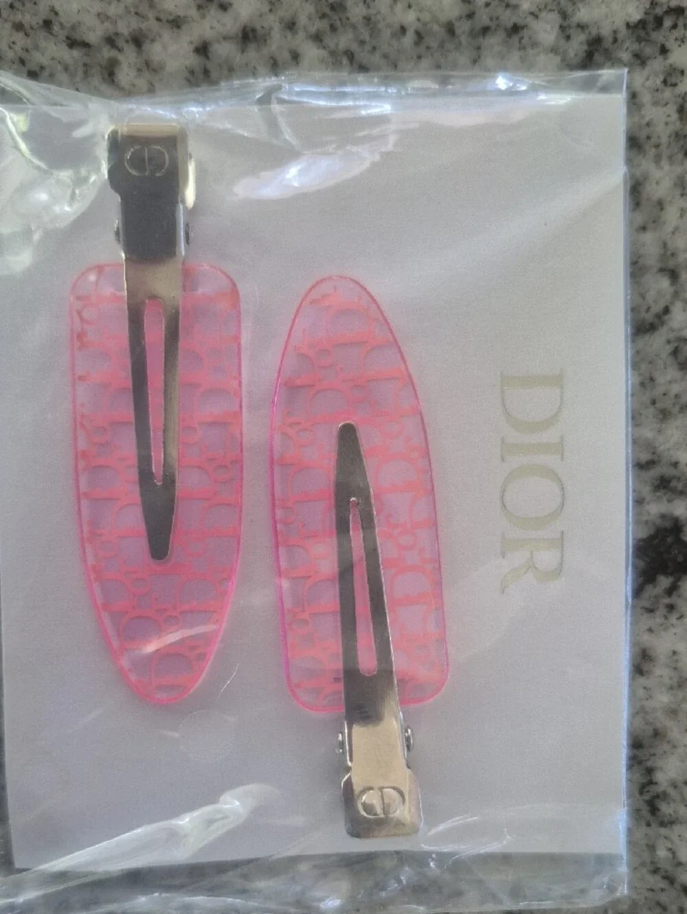 Dior Pink Logo Acrylic Snap Hair Clips - Picture 2 of 3